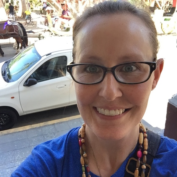 Meet your Posher, Amber - Picture 1 of 1